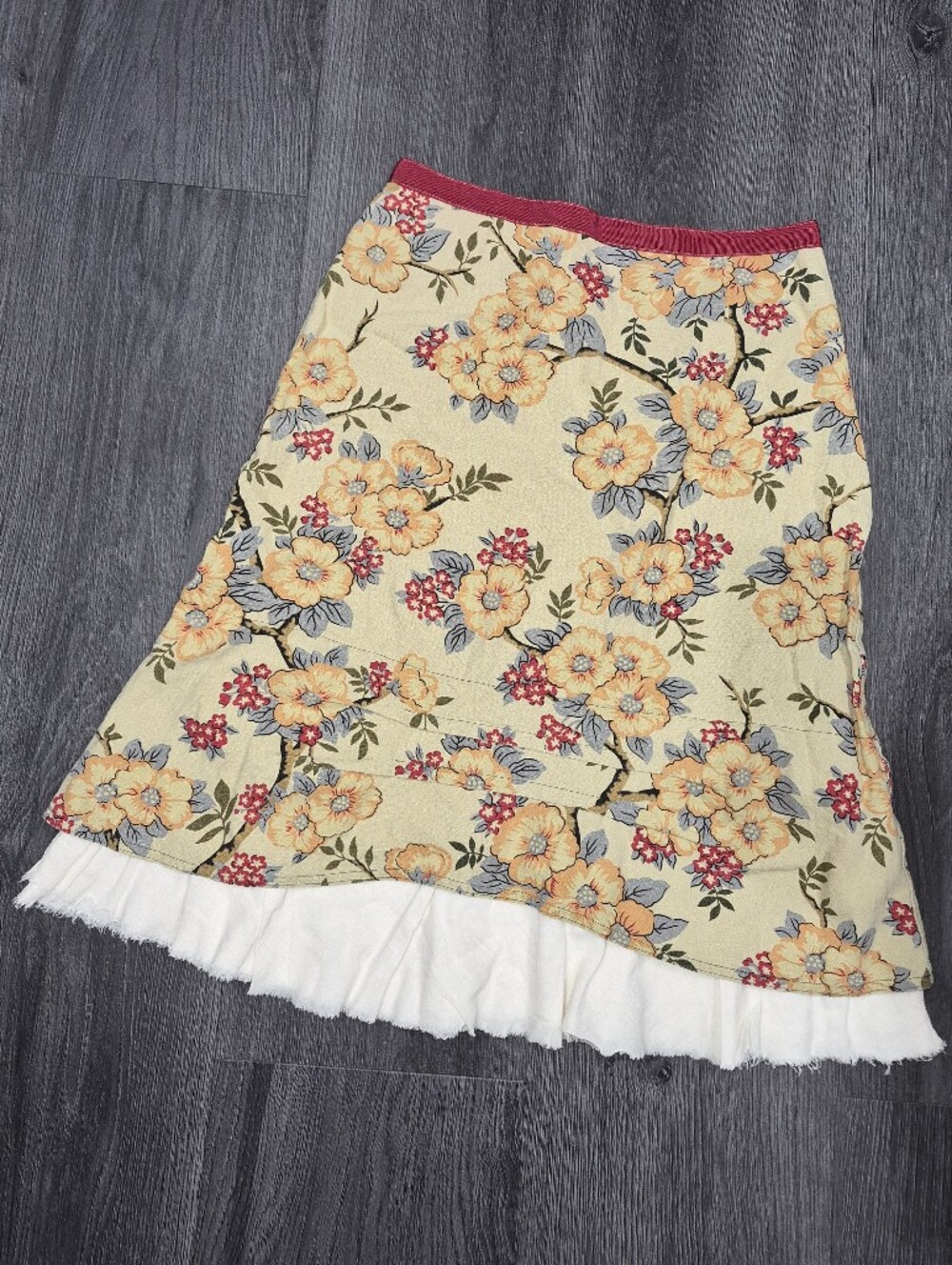 Neesh By D.A.R. Floral Yellow Women's Skirt Size Small